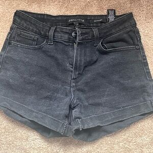 Kendall + Kylie The Icon Short  Cut #112856 Wash:Black Rinse Style#BC31443BR7 28